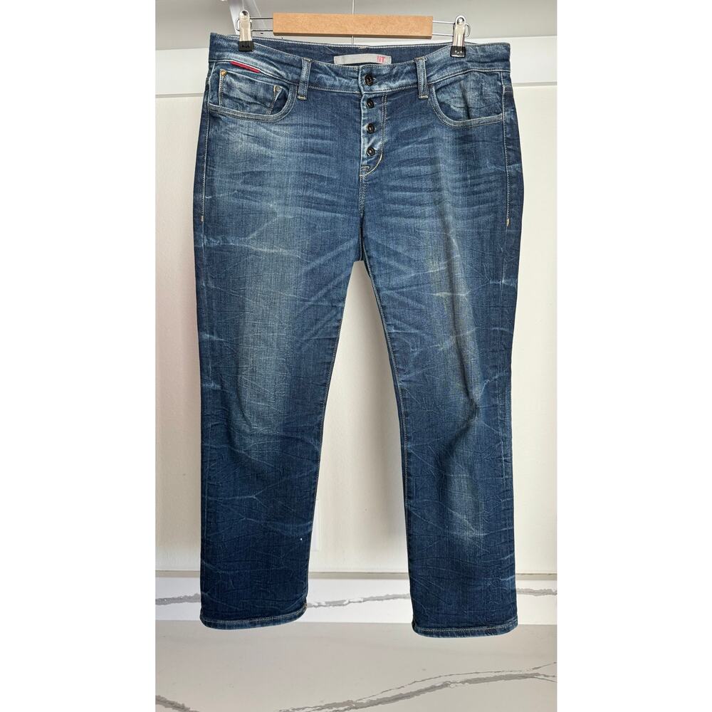 Women's Straight Leg Jeans - Blue